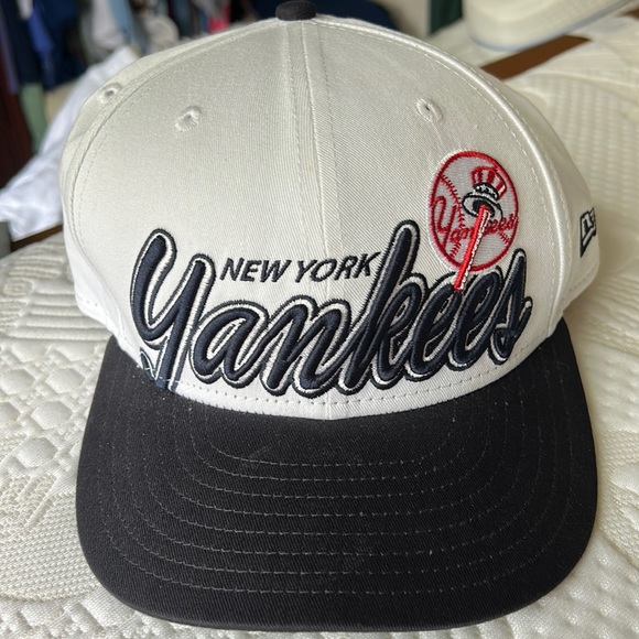 NWOT - Mens New York Yankees Bronx MLB BASEBALL Adjustable Cap New Era - Picture 1 of 10